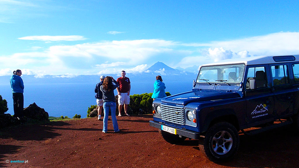 Jeep Tours na Ilha de São Jorge - Açores